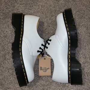 NEW Dr. Martens Unisex 26654 US Men’s 5 US Women’s 6